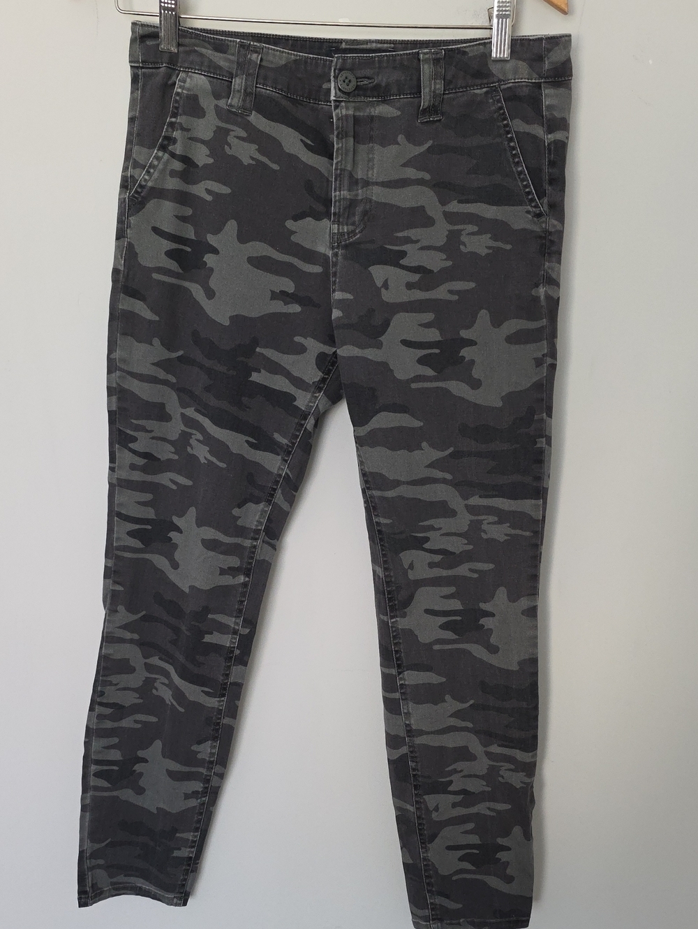 Sanctuary Camo Slim Straight Pants